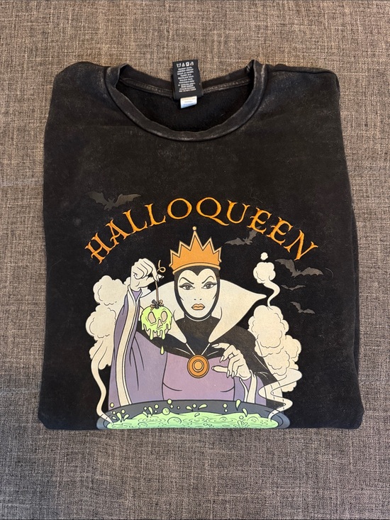 Disney Tops - Disney Villains Evil Queen Halloween Oversized Sweatshirt Large